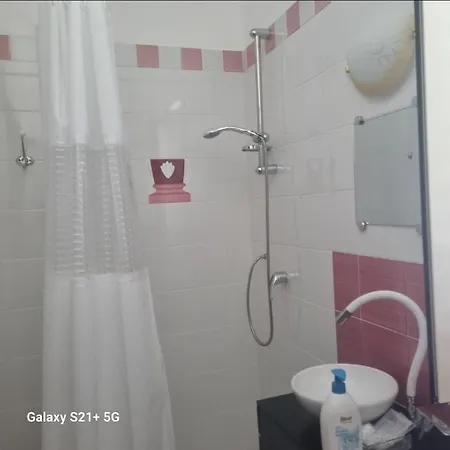 فندق مبيت وإفطار Masseria La Rocca 3*