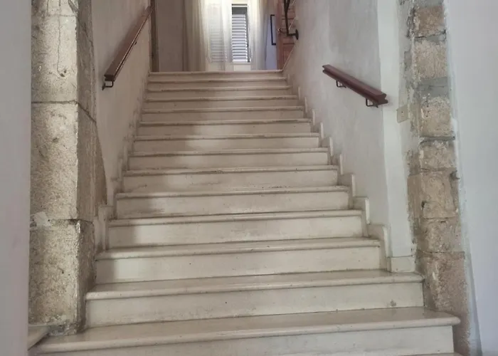 Oda ve Kahvaltı Masseria La Rocca 3*